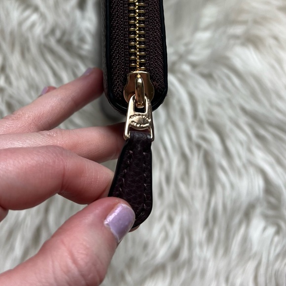 Coach Oxblood Pebbled Leather F16612 Plum Purple Maroon Accordion Zip Wallet 🍇 - Picture 7 of 13